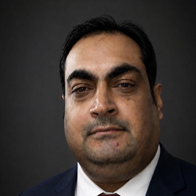 Hitender Tanwar - Founder of CelebratePRO.in